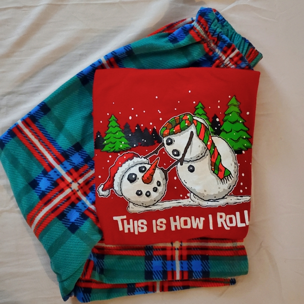 OSHKOSH B'GOSH HOLIDAY TOP & PJ PANTS